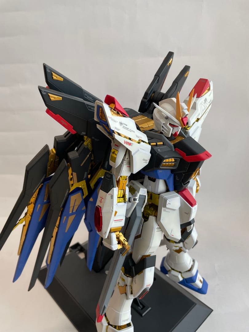 PG ストライクフリーダム ガンダム 塗装済完成品 1/60