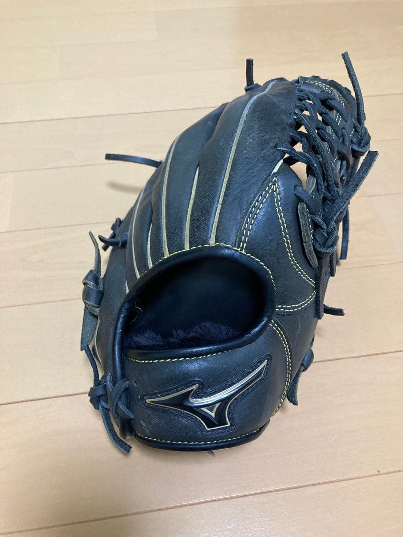 Mizuno ジュニア野球グローブ 黒 右投げ用