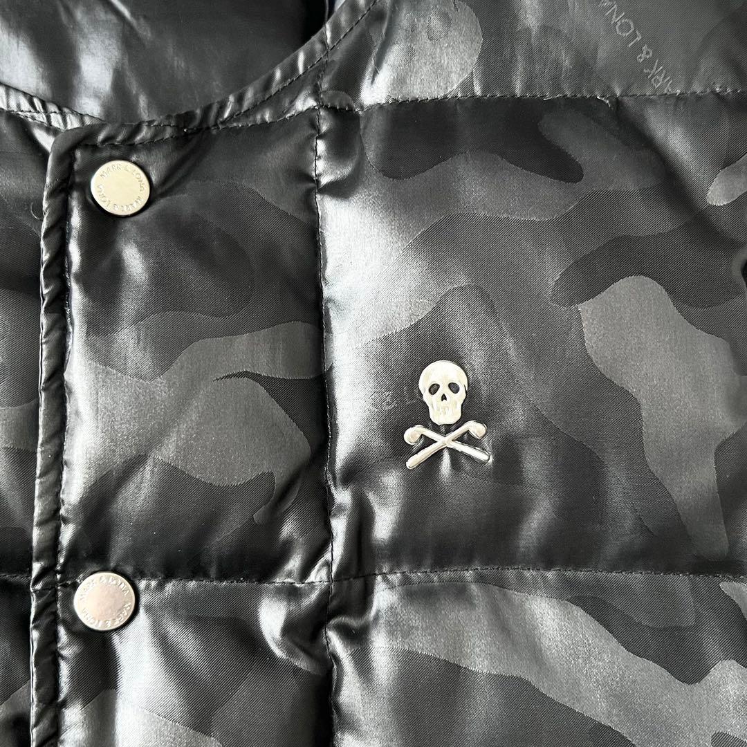 3265【美品】マークアンドロナ　ダウンベスト カモフラ柄 スカルロゴ　S 黒