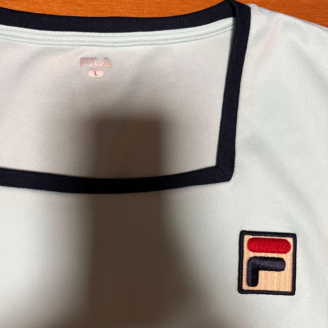 フィラ シャツ、ベロアスカート　２点セット