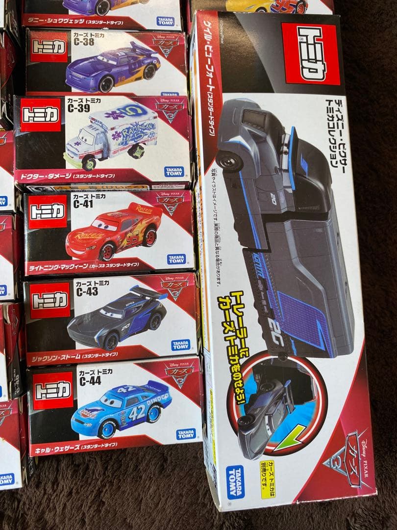 トミカ　カーズシリーズ36台セット