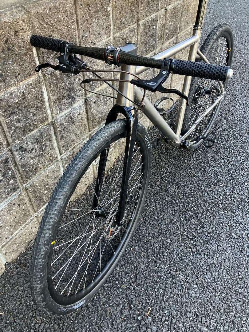【直接取引限定】チタンフレーム グラベルバイク フラットバー サイズ52