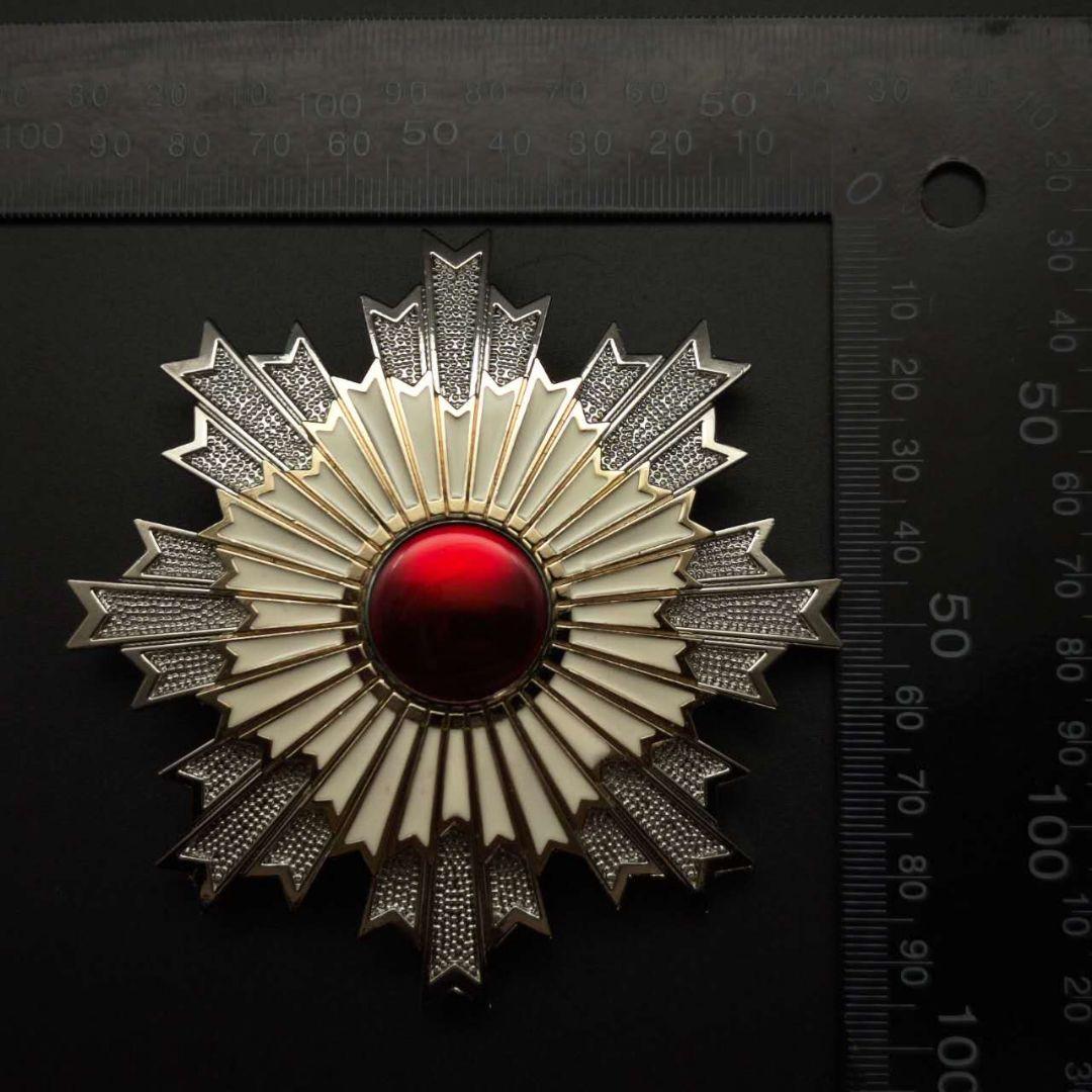 日本勲章　旭日章　金属製　レプリカ　大勲位