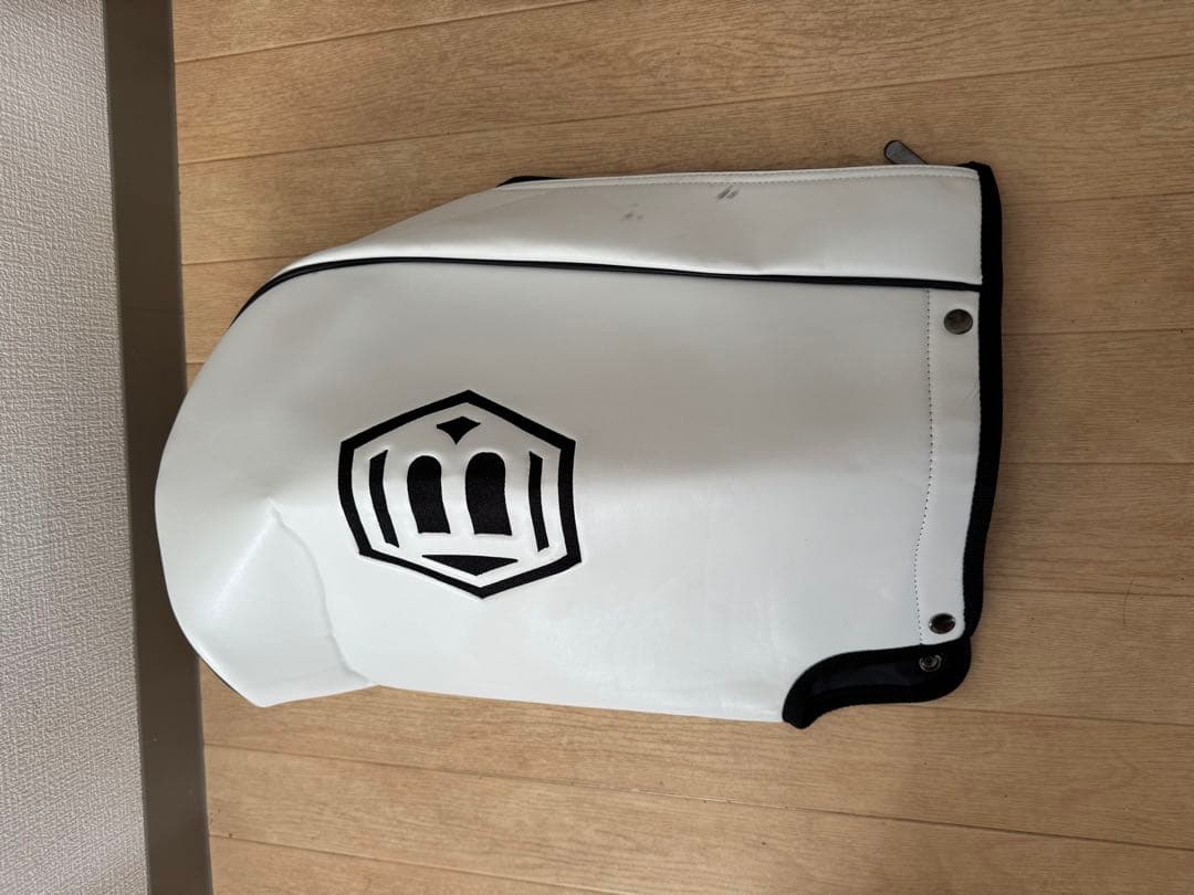 ベティナルディ　キャディバッグ　ホワイト