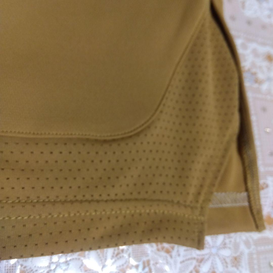 新品✨ ⑧ YONEX ハーフパンツ／ ユニ XО／ゴールド／日本代表モデル