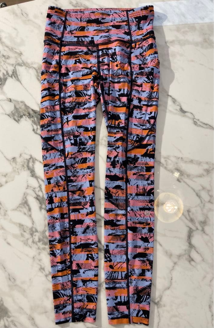 ルルレモン　レギンス　４　６　ヨガ　ピラティス　ピンク　ブルー