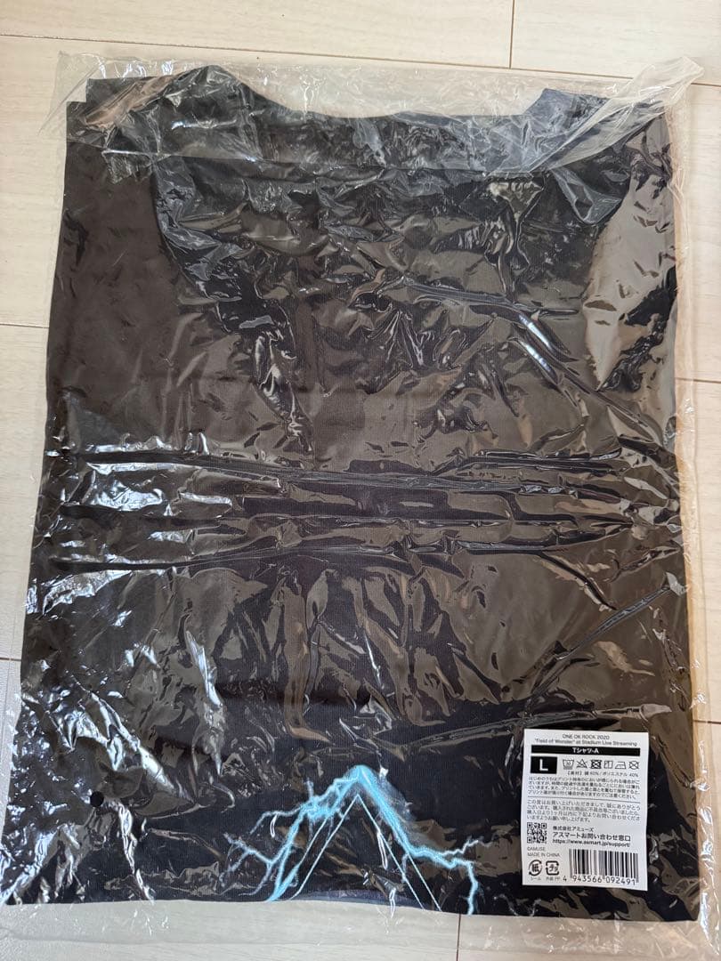 ONE OK ROCK LIVE Tシャツ、マフラータオル