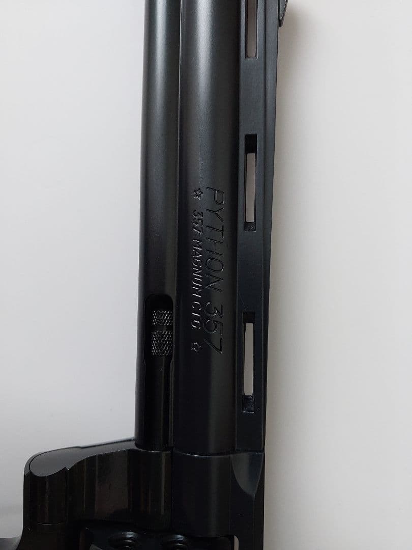 東京マルイ コルトパイソン.357マグナム 6インチ