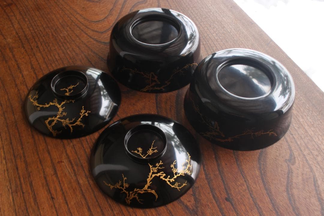 時代逸品！端正な時代黒漆に極上梅蒔絵の映える煮物椀2点（検懐石道具蒔絵椀茶道具