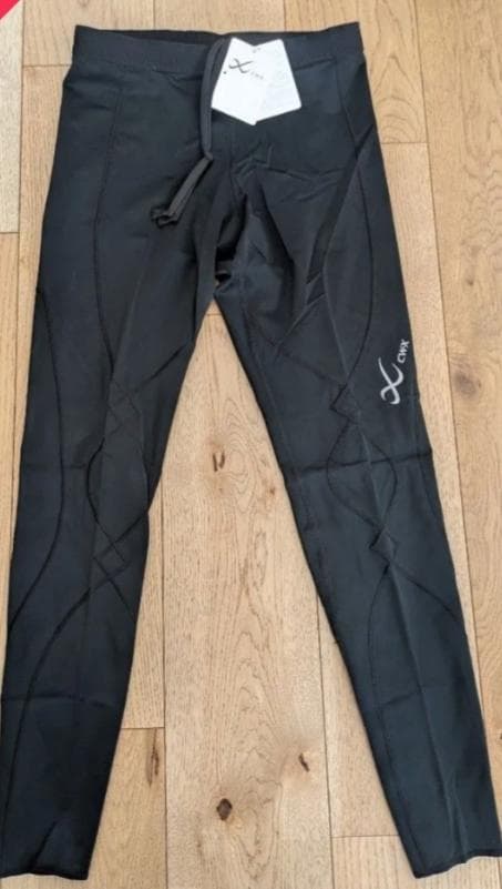 新品未使用　CW-X シーダブリューエックス/ワコール