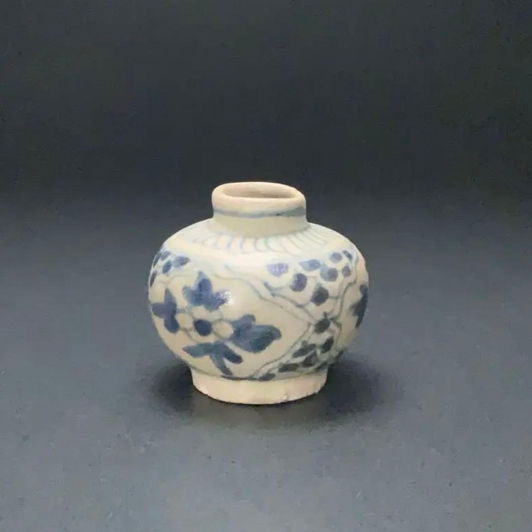 安南染付花図小壺　骨董　アンティーク　ベトナム　R1392ダM