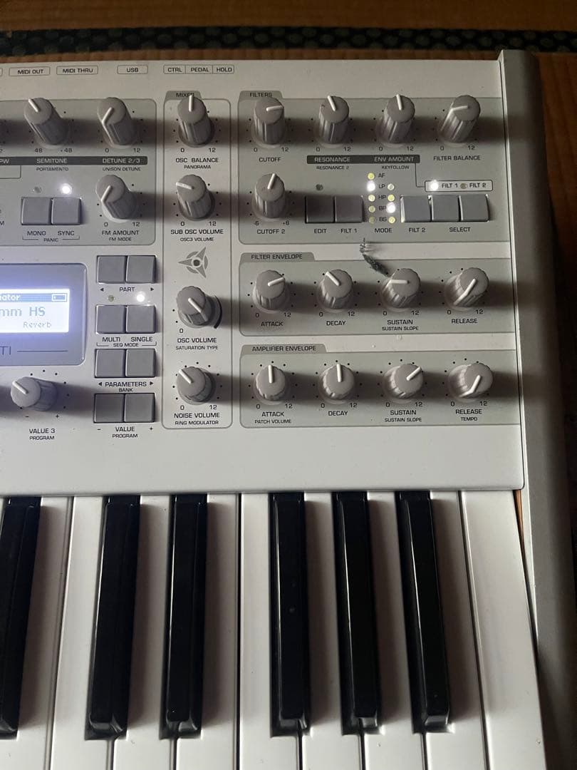 access virus TI2 Polar ハードケース付き送料込み