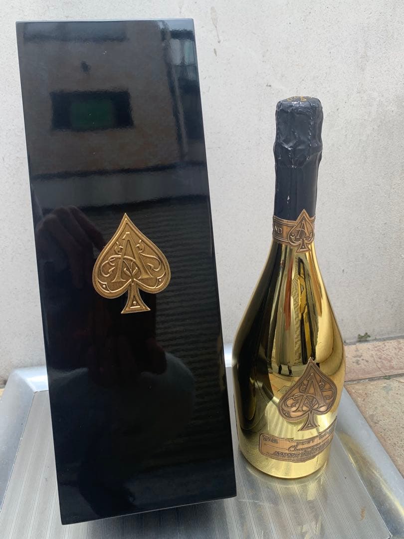 アルマンドブリニャック ブリュットゴールド 750ml箱専用ポーチ付きシャンパン