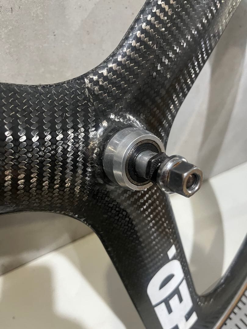 HED.3 カーボンバトンホイール 700c フロント