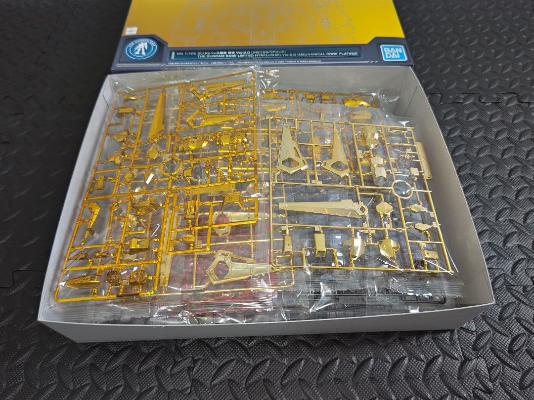 新品未使用 MG MSN-00100 百式 Ver.2.0 メカニカルコアメッキ