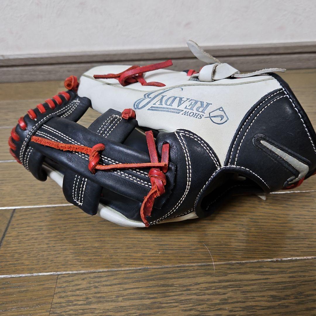 軟式・ソフトボール用グローブ　ナイキ　Show Ready B