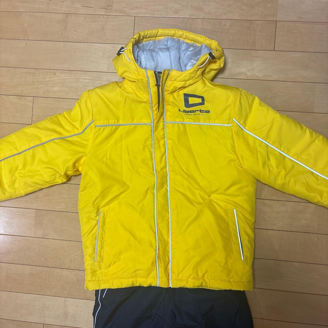 リベルタサッカースクール　ウィンドブレーカー上下セット 130cm
