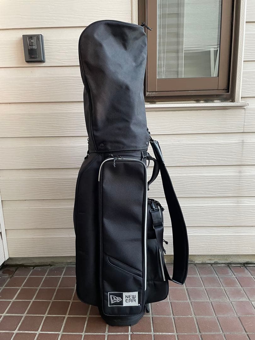 NEW ERA ニューエラキャディバッグ ブラックxシルバー ポーチ付き