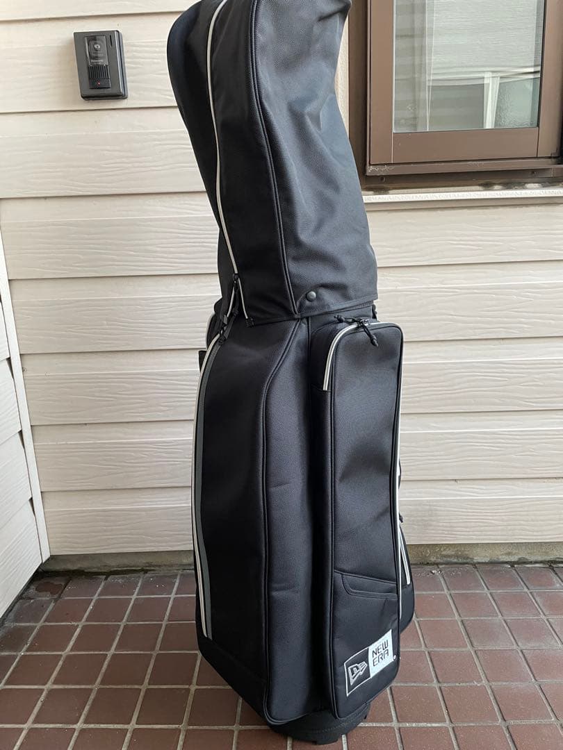 NEW ERA ニューエラキャディバッグ ブラックxシルバー ポーチ付き