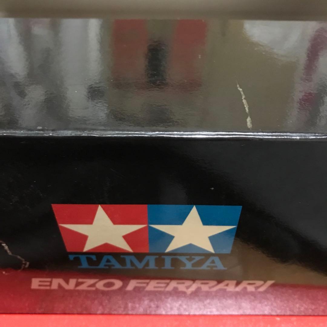 Enzo Ferrari 1/12スケールモデル