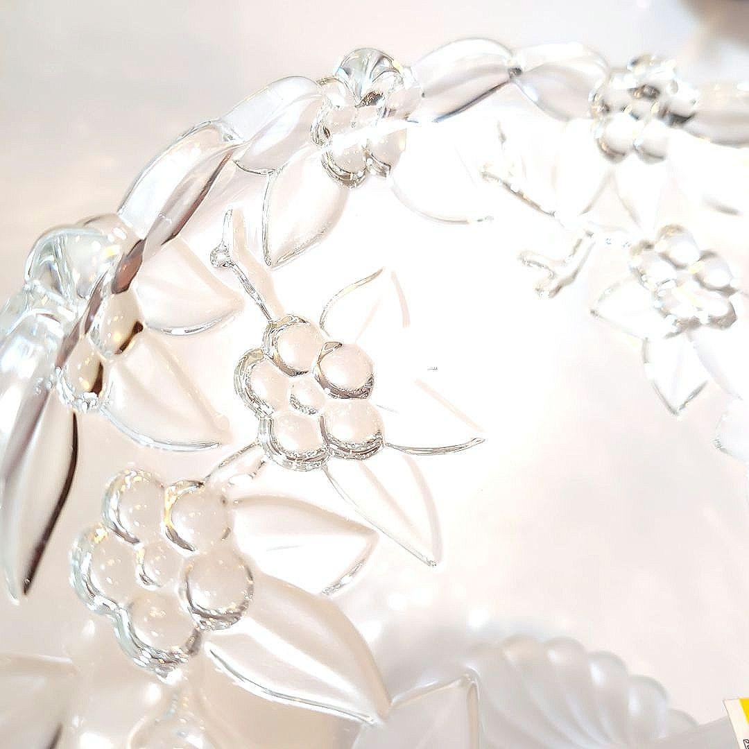 ドイツ製　美しいお花のクリスタルガラスのコンポート皿