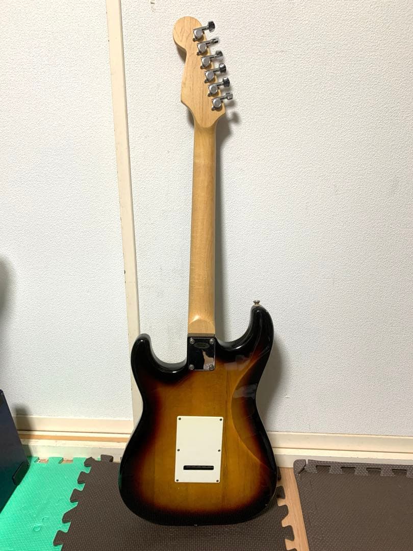 Legend レジェンド ST ストラトキャスター ストラト サンバースト