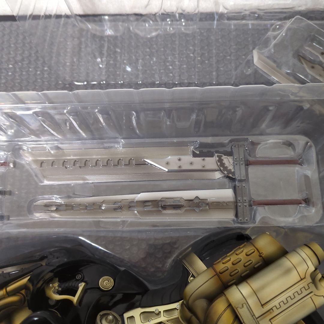 【希少・美品】プレイアーツ改　クラウド・ストライフ&フェンリル　フィギュア