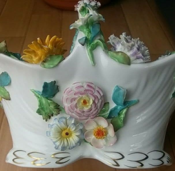 【coalport コールポート】バスケット　花のアップリケ✾優しい色合い