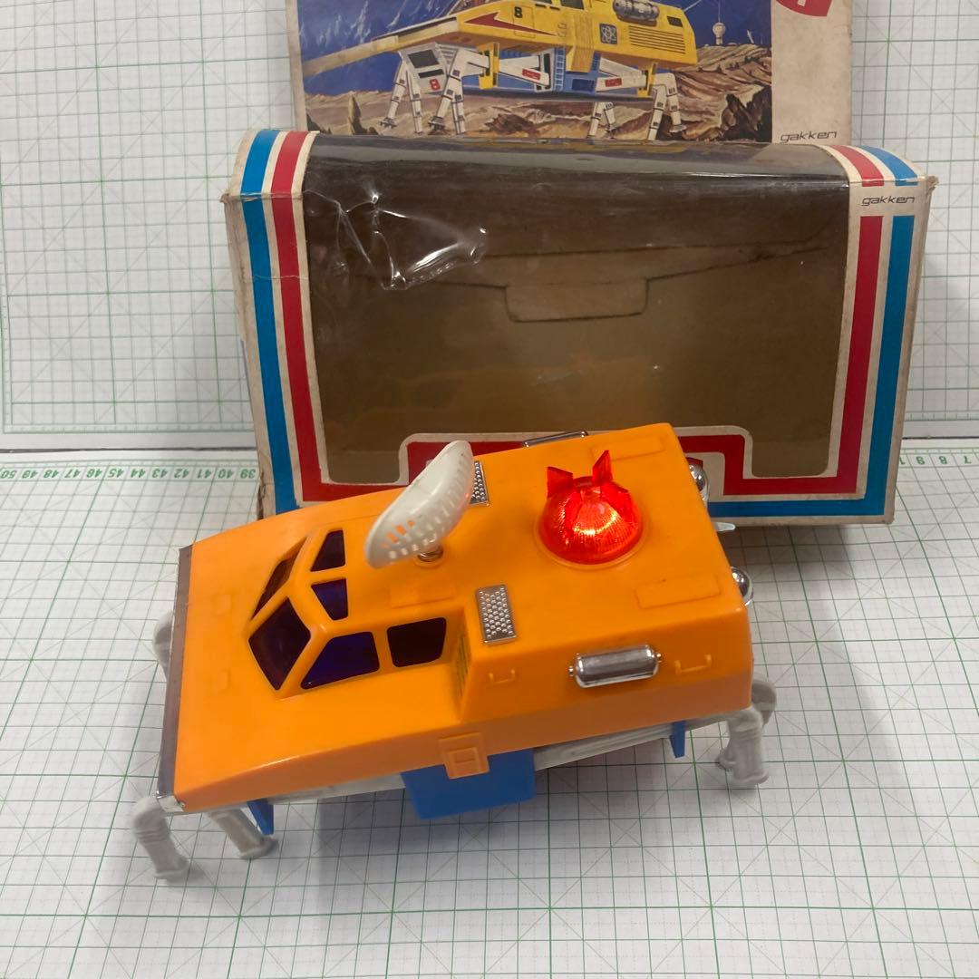 1959年〜1976年までルナ1号〜ルナ24号までソビエトのルナ8です珍！日本製