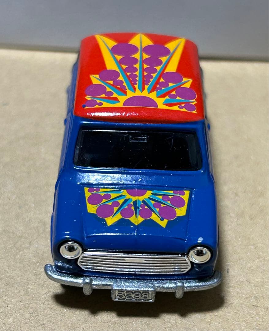 トミカ ミニクーパー トラフィック特注 ポップアート 群青色/赤ルーフ