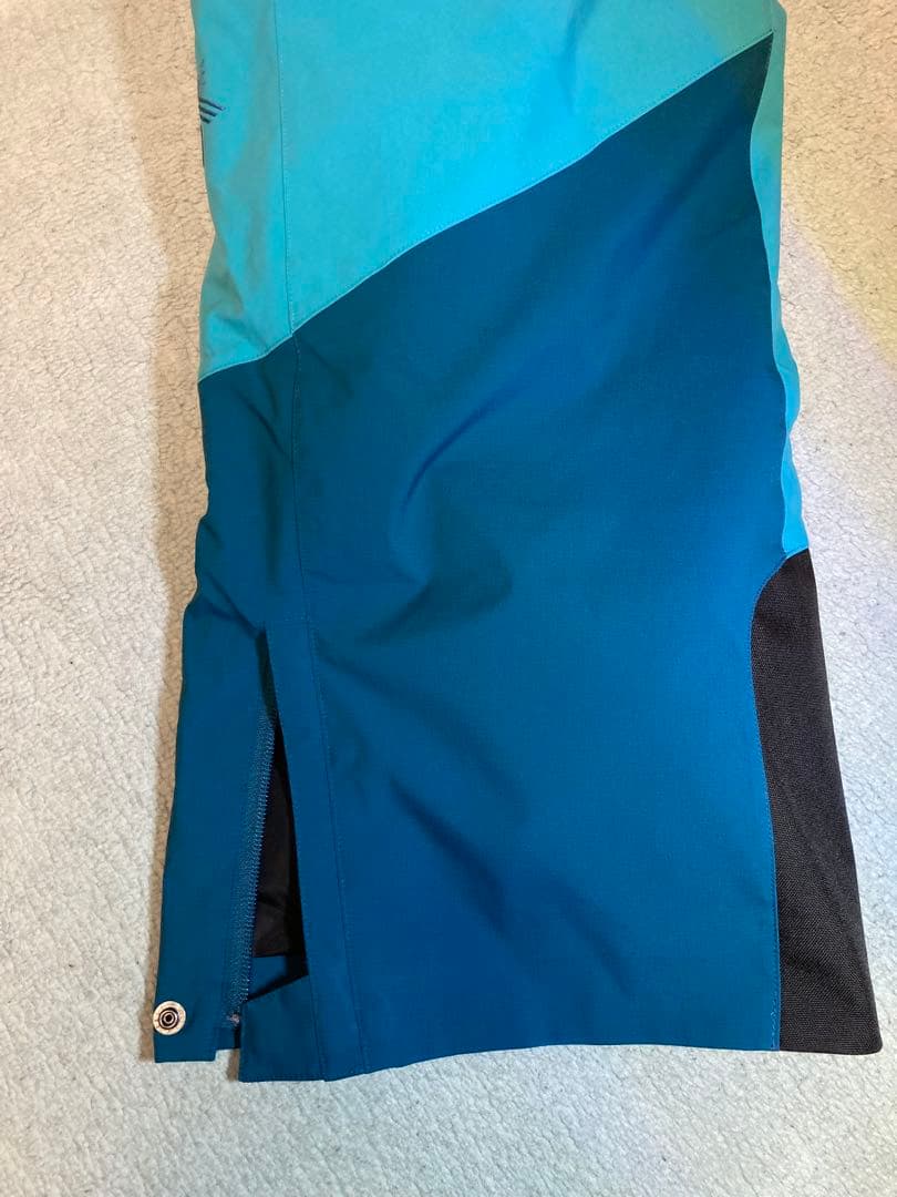 Goldwin スキー・スノーボードウェア　新品タグ付き