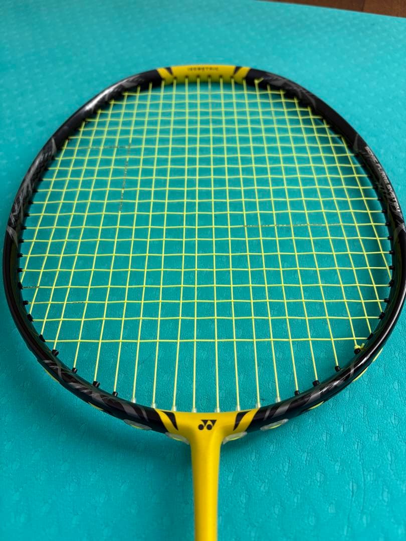 バドミントン　ナノフレア1000z