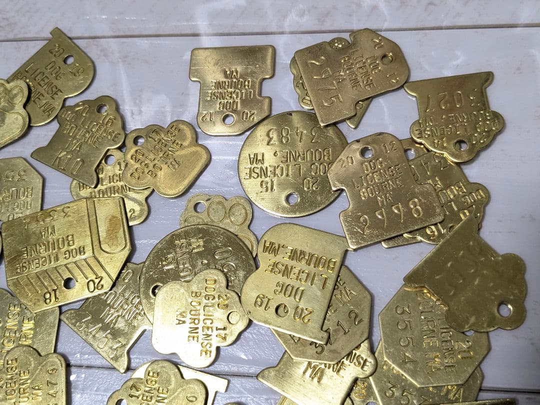 100個 ドッグタグ 真鍮 USA アメリカ雑貨 金色 大量 まとめ売り 当時物