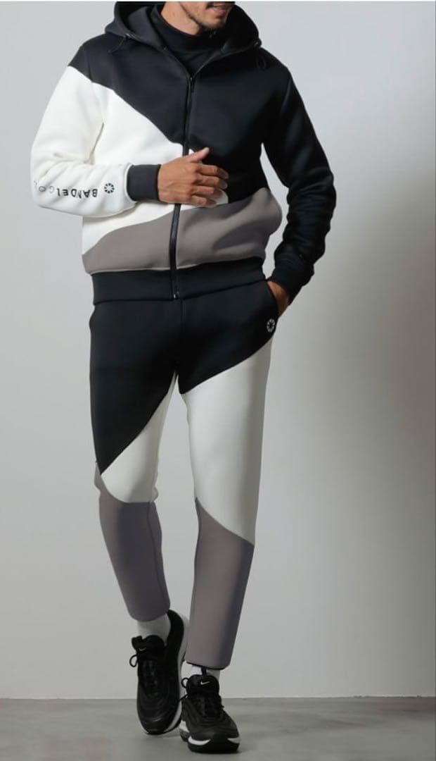 BANDAL GOLF スカート&ジップアップパーカー