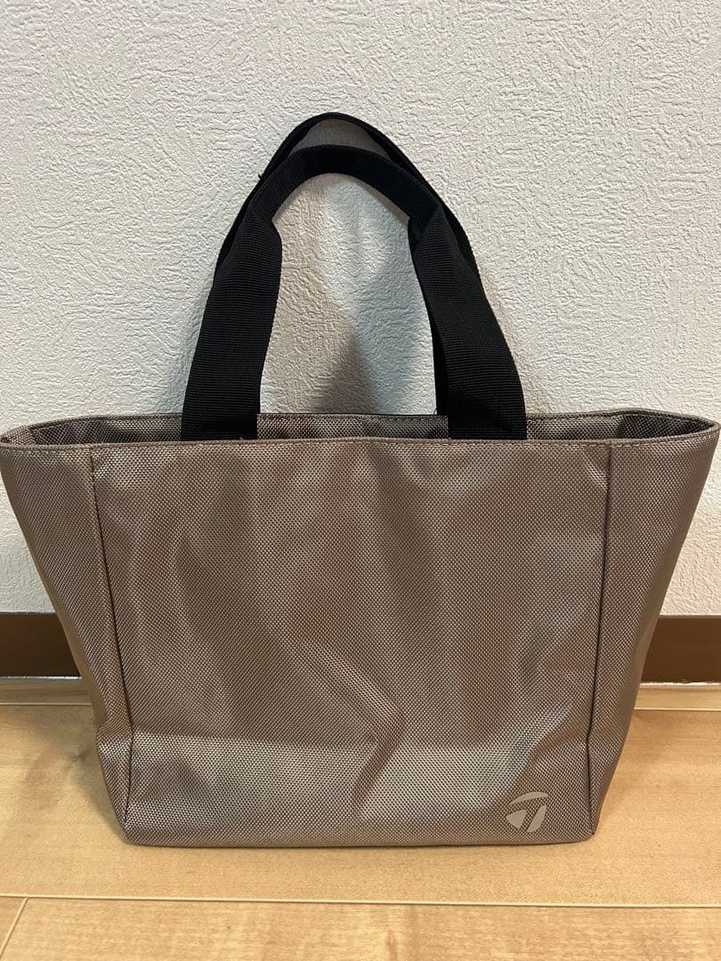 【新品未使用】テーラーメイド ラウンドバッグ 2025モデル 「 TL592 」