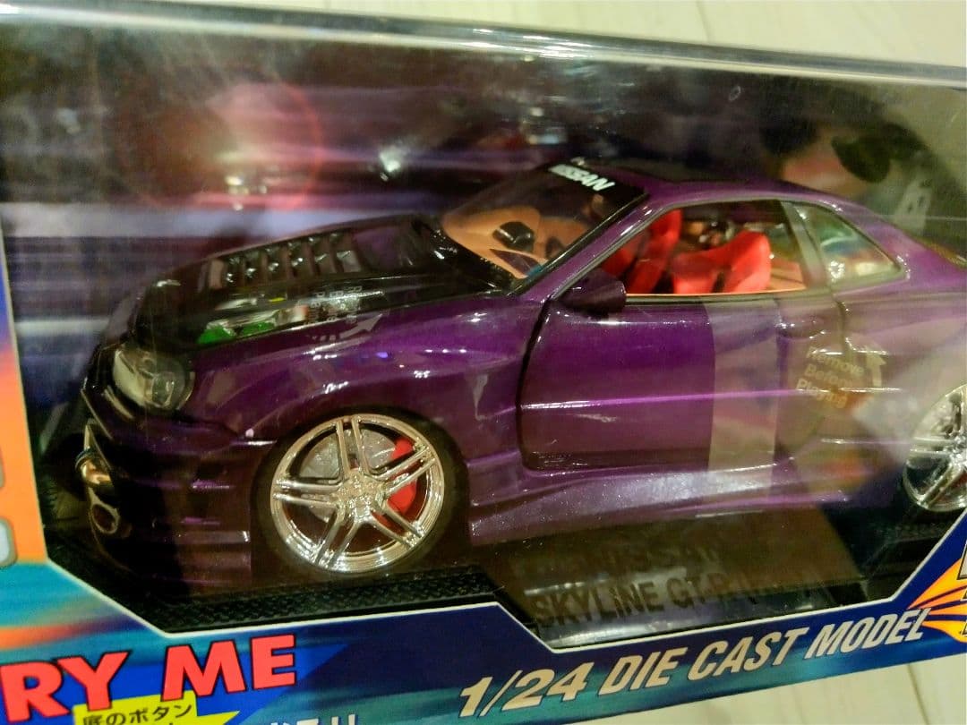SKYLINE GT-R R34 1/24 ダイキャストモデ 光る模型