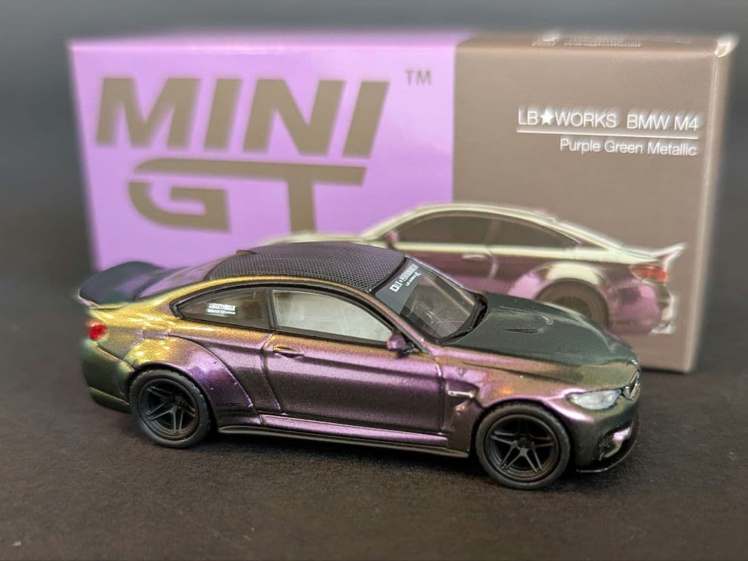 MINI GT 1/64 LBWK  M4 パープルグリーンメタリック