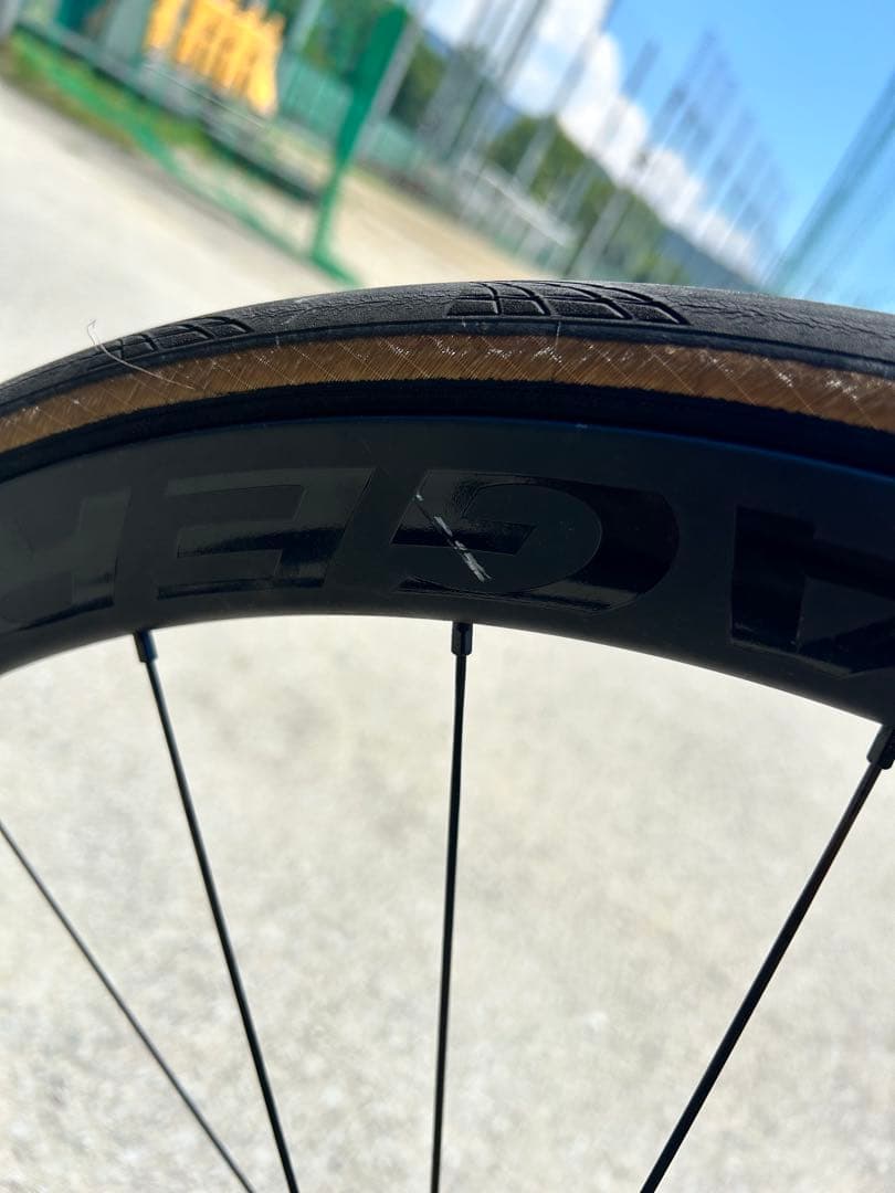 Bontrager aeolus pro37 クリンチャー　ディスクホイール