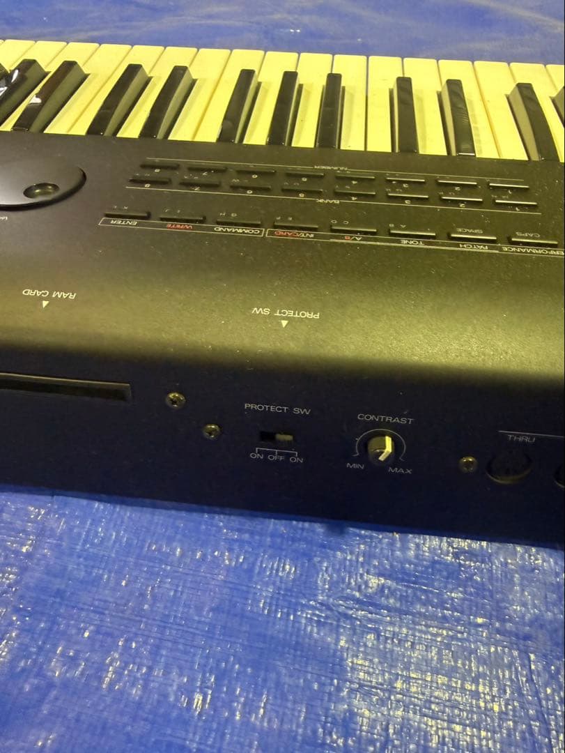 ka5 ローランド D-70 AB97109 シンセサイザー キーボード