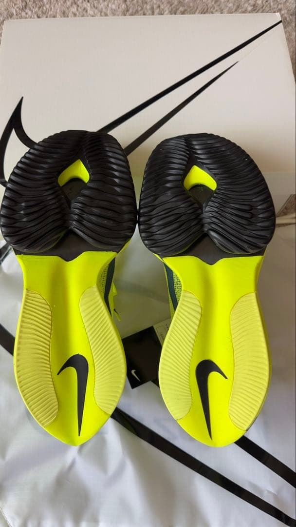 エアーアルファフライネクスト％ イエロー 新品 未使用　26CM