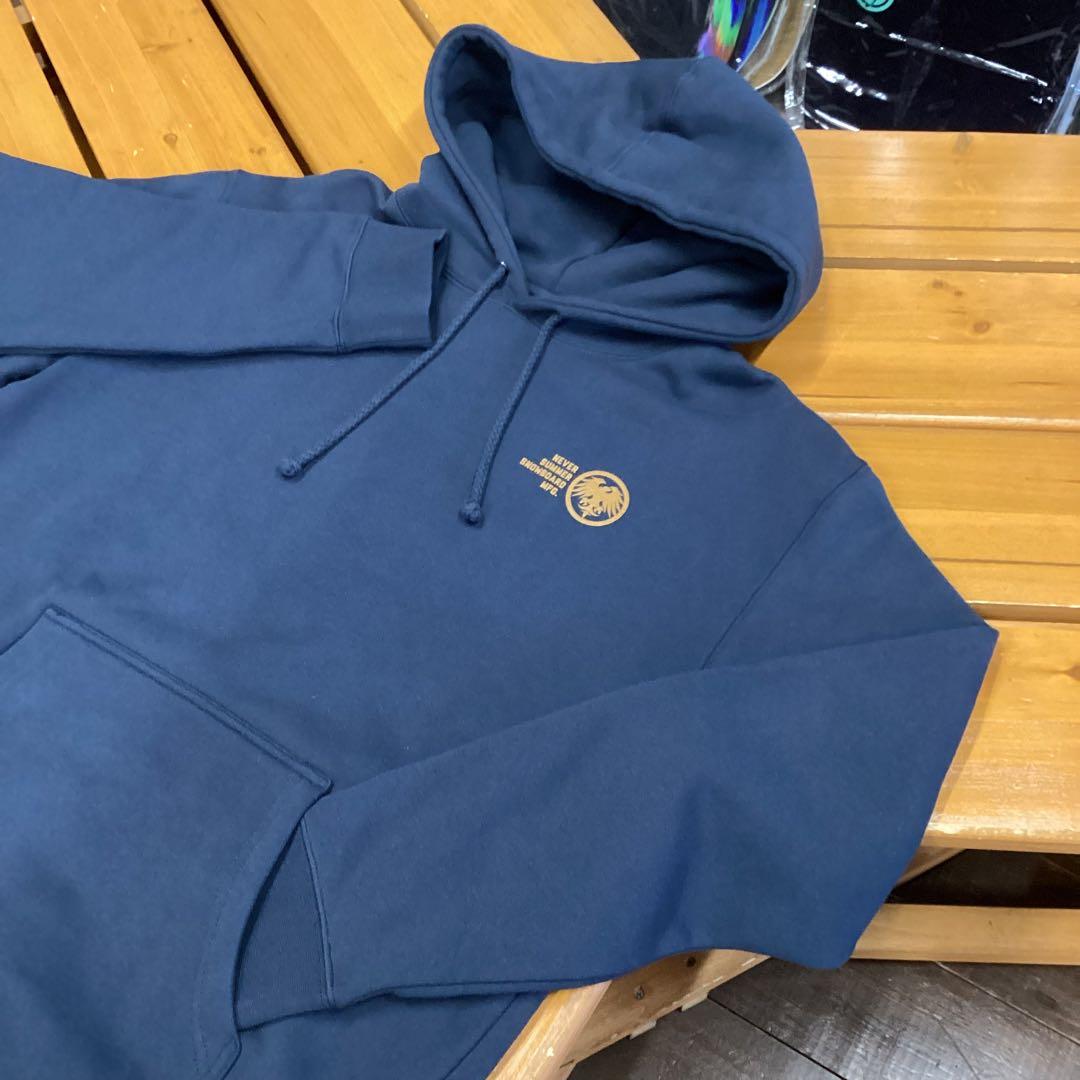 NEVERSUMMER　ネバーサマー　パーカー　フーディ　アパレル　Mサイズ