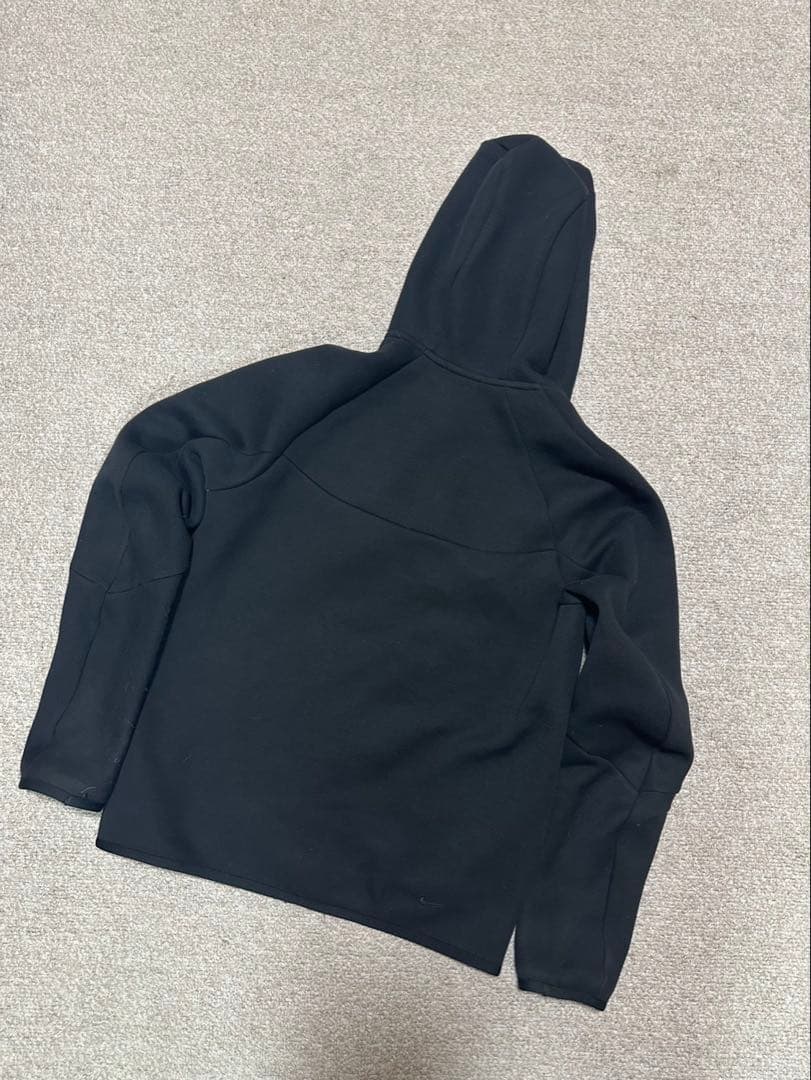 nike テックフリース　sサイズ