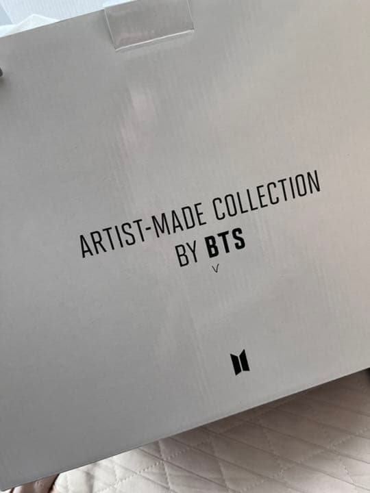 BTS 防弾少年団 V プロデュース mute Boston bag