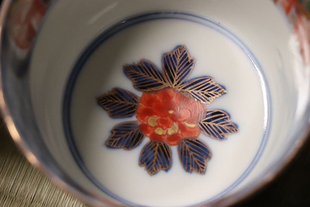 【CM56】古伊万里 色絵 小鉢 向付 八客 人物 青海波 唐草 牡丹 錦手