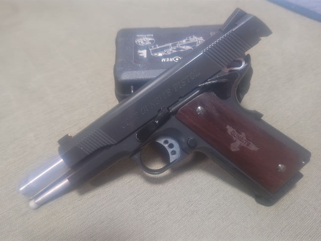 1911 ガスガン ブラック/ウッド ケース付き