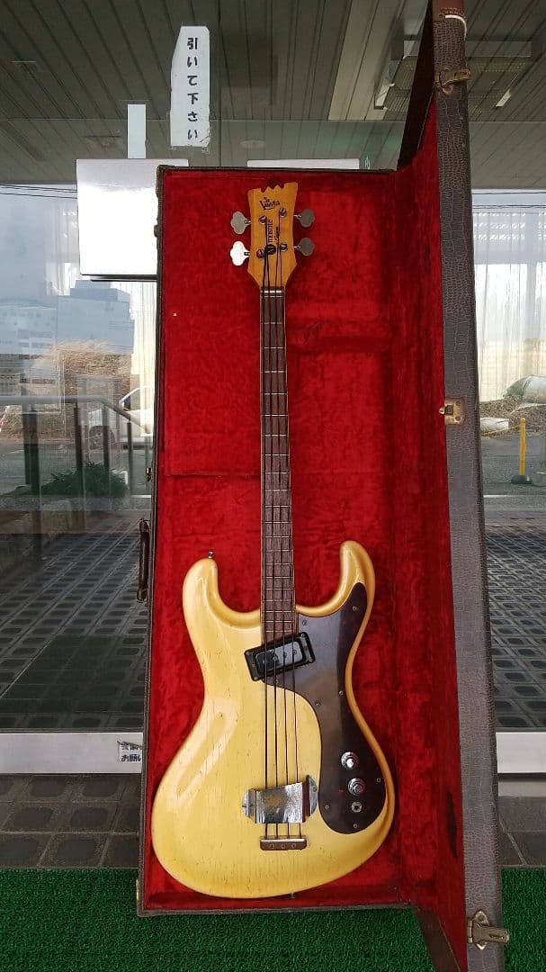 大幅値下げ‼️お超！希少！モズライト1965Bassパールホワイト