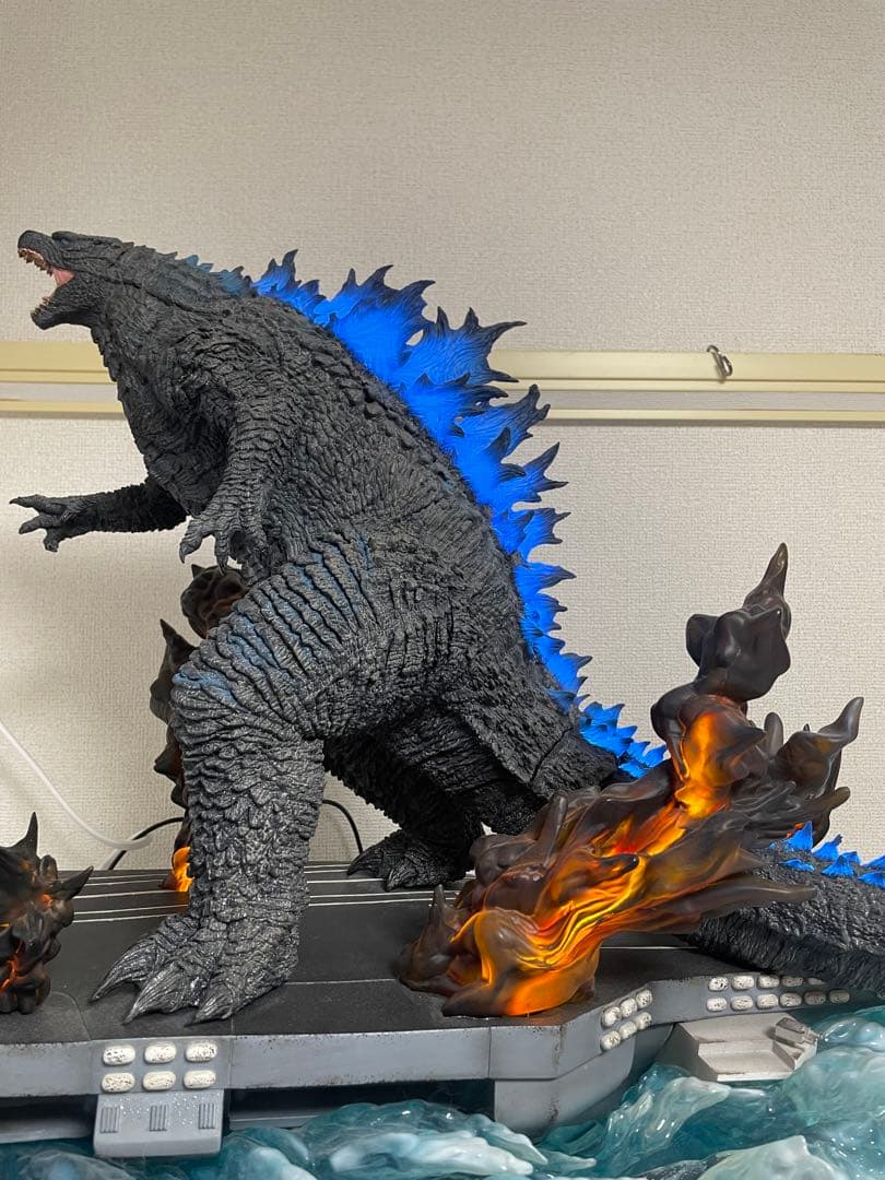 半額以下 ゴジラ2021 ワンダーフィギュア スタースペース 一部破損 外箱なし