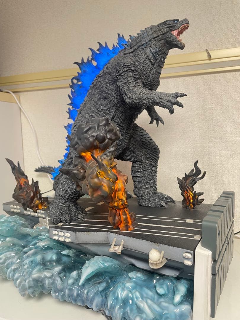 半額以下 ゴジラ2021 ワンダーフィギュア スタースペース 一部破損 外箱なし