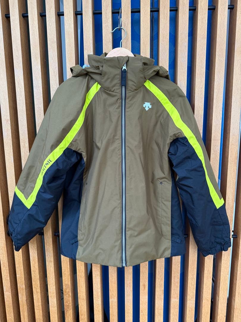 DESCENTE 子ども用スキーウェアセット