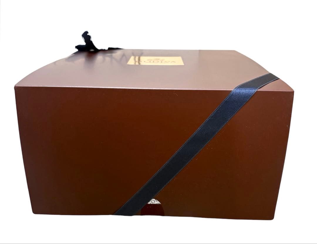 未開封　限定品ゴディバ ラグジュアリーボックス チョコレートフールセックサレ